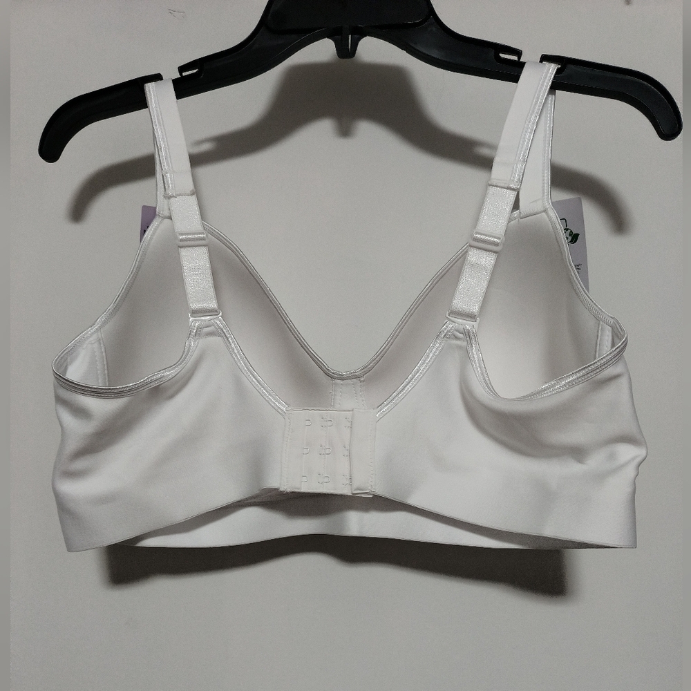 Hanes Wireless White Bra / Size 2X - Picture 2 of 6